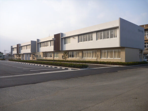 郡中学校校舎改築建築工事