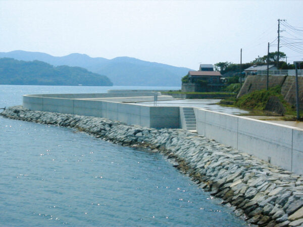 溝陸海岸高潮対策工事